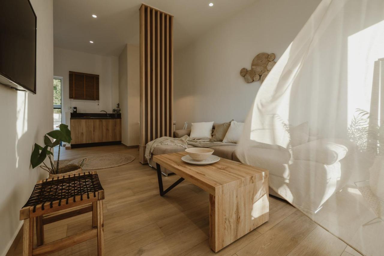 Casa Costa Suites คานาลี ภายนอก รูปภาพ